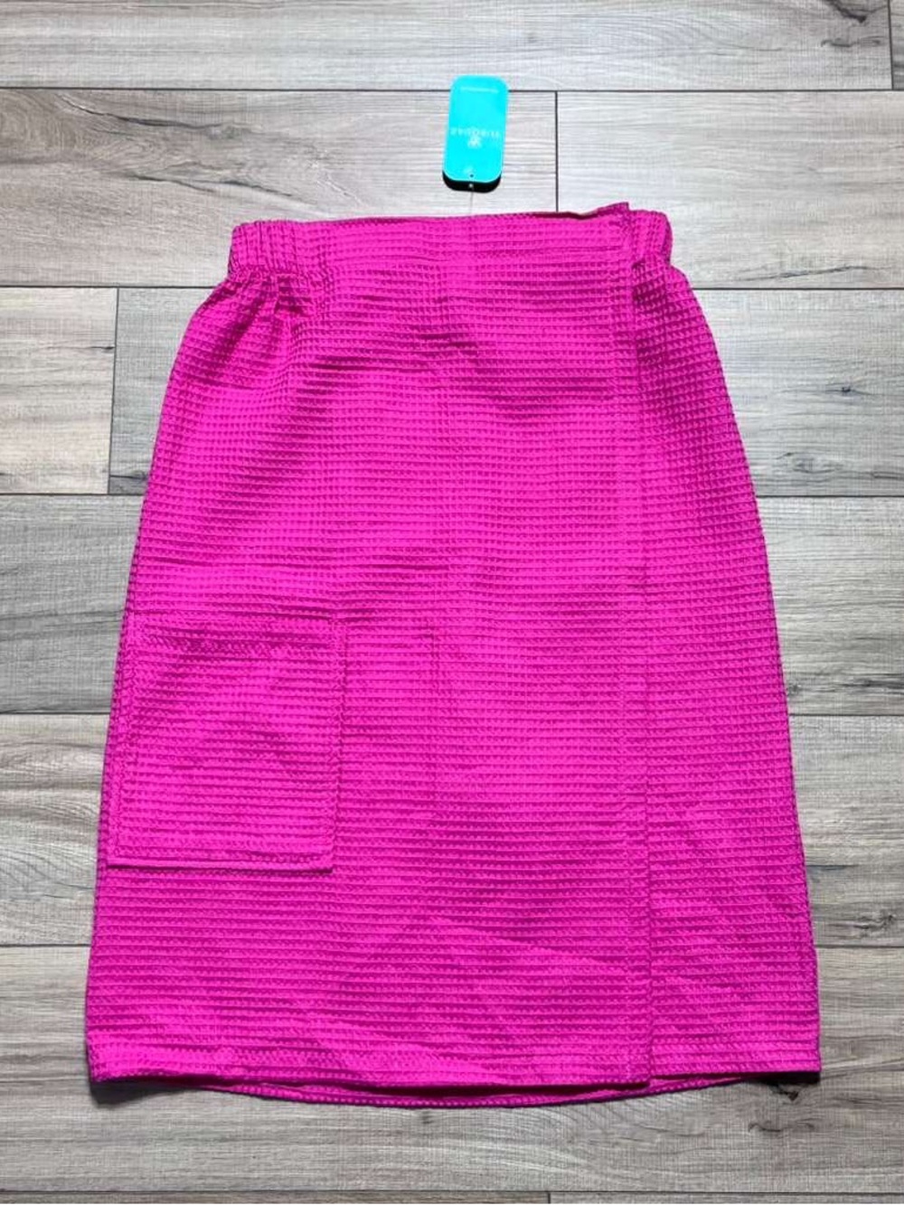 Turquaz Womens Waffle Spa Knee Length Bath Wrap Size S/M‎ Fuchsia